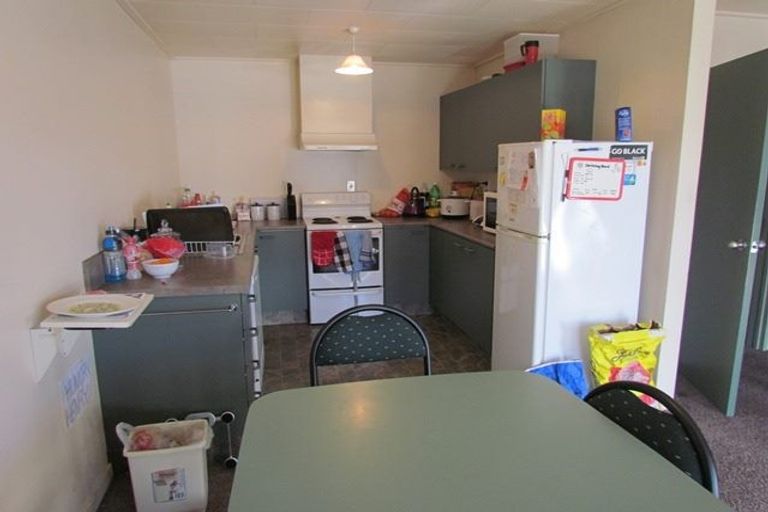 Photo of property in 17 Howe Street, North Dunedin, Dunedin, 9016