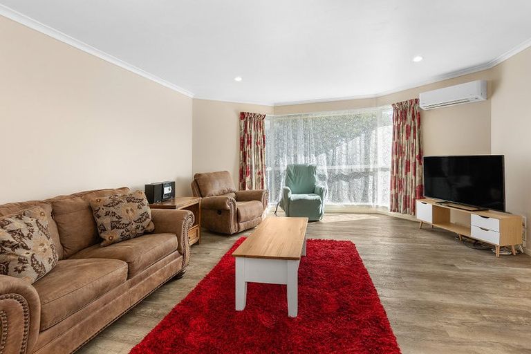 Photo of property in 29 Lloyd Drive, Nawton, Hamilton, 3200