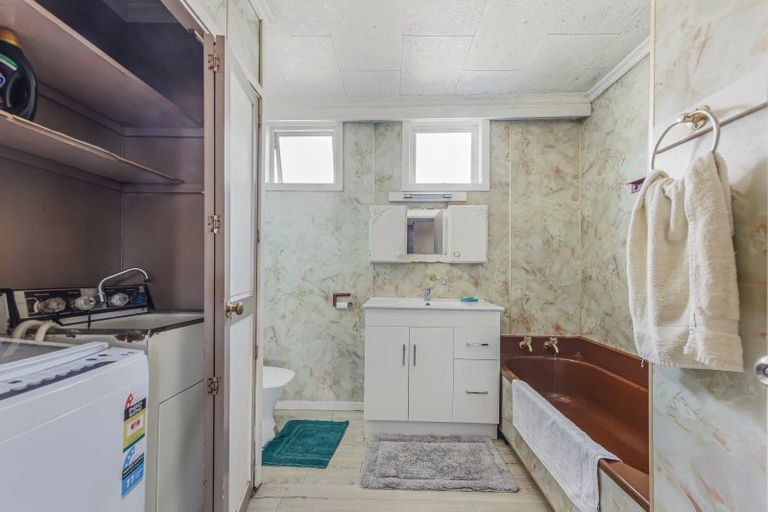 Photo of property in 1/85 Tipahi Street, Nelson South, Nelson, 7010