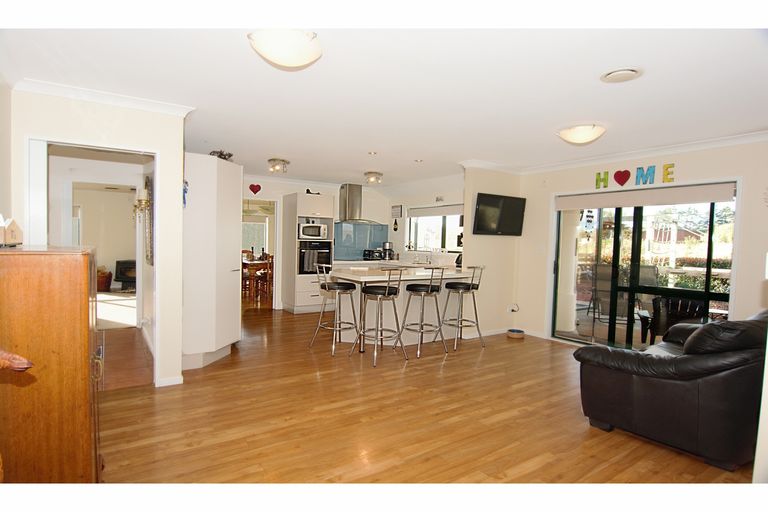 Photo of property in 25 Jenny Lane, Waiuku, 2123