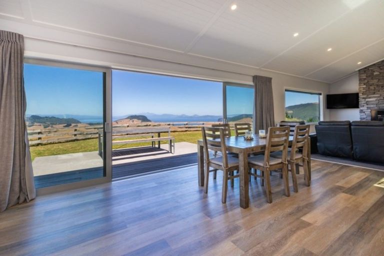Photo of property in 71 Ross Rise, Kinloch, Taupo, 3385