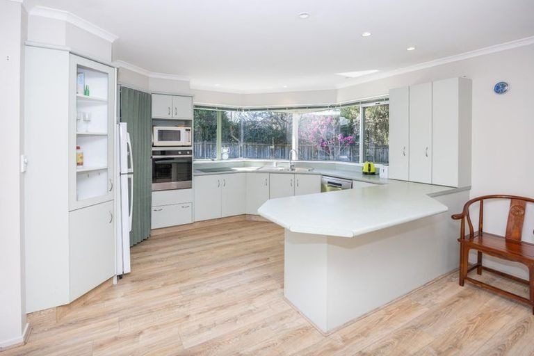 Photo of property in 14 Halcione Close, Flagstaff, Hamilton, 3210