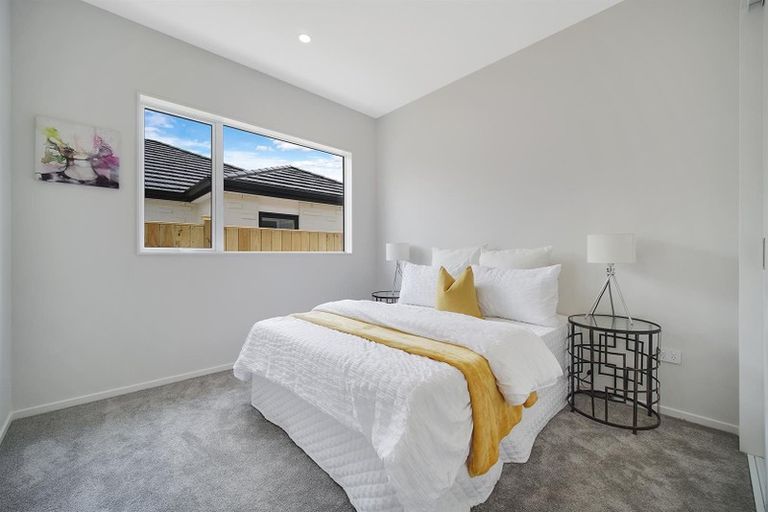 Photo of property in 7 Archibald Lane, Opaheke, Papakura, 2113