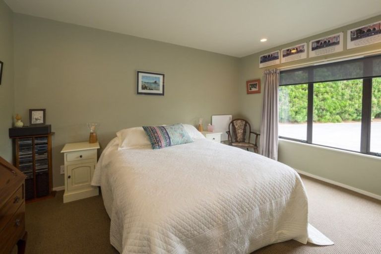 Photo of property in 126 Johnstone Street, Tinwald, Ashburton, 7774