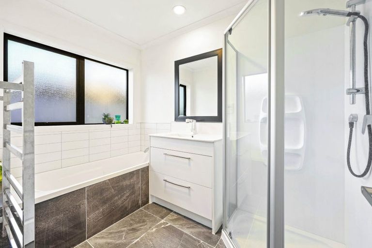 Photo of property in 4 Shankill Place, East Tamaki, Auckland, 2013