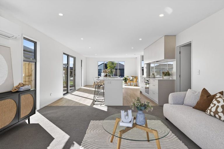 Photo of property in 6 Inch Crescent, Rangiora, 7400