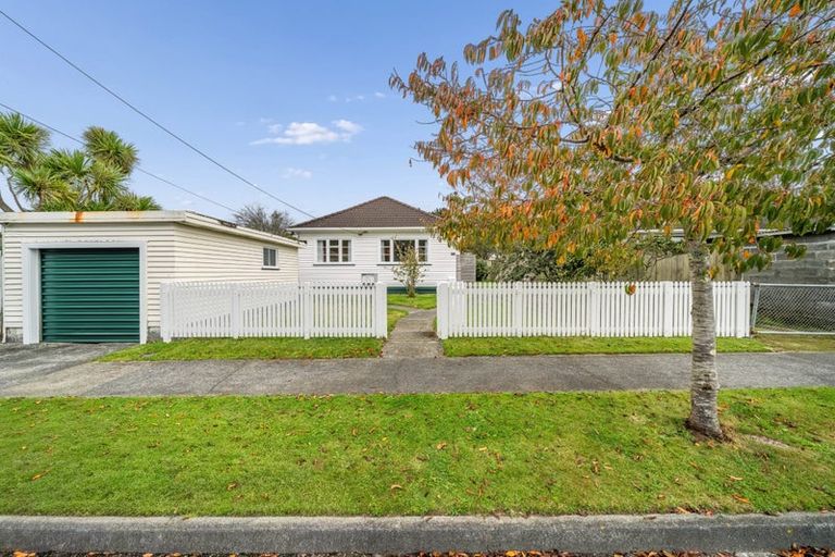 Photo of property in 74 Bledisloe Crescent, Wainuiomata, Lower Hutt, 5014
