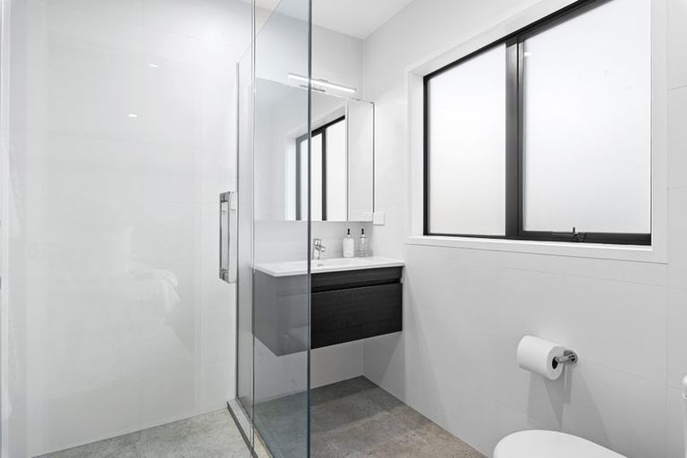 Photo of property in 4 Livingstone Street, Milford, Auckland, 0620