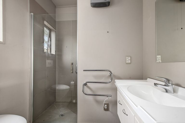 Photo of property in 21 Dunstan Street, Clyde, 9330