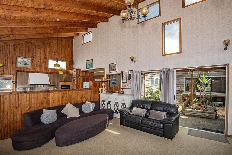 Photo of property in 18 Coates Avenue, Baylys Beach, Dargaville, 0377