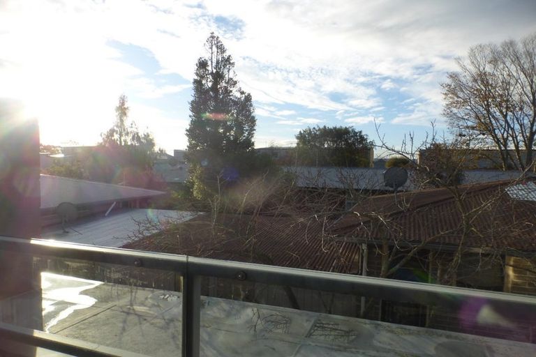 Photo of property in 4/450 Barbadoes Street, Edgeware, Christchurch, 8013