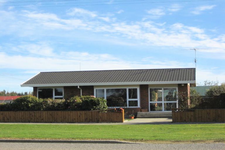 Photo of property in 2 Great North Road, Winton, 9720