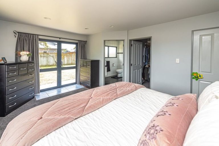 Photo of property in 43 Kakaho Drive, Tawhero, Whanganui, 4501