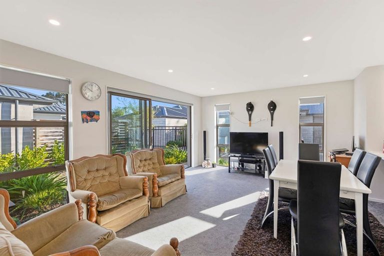 Photo of property in 8/3 Nyoli Street, Northcote, Christchurch, 8052