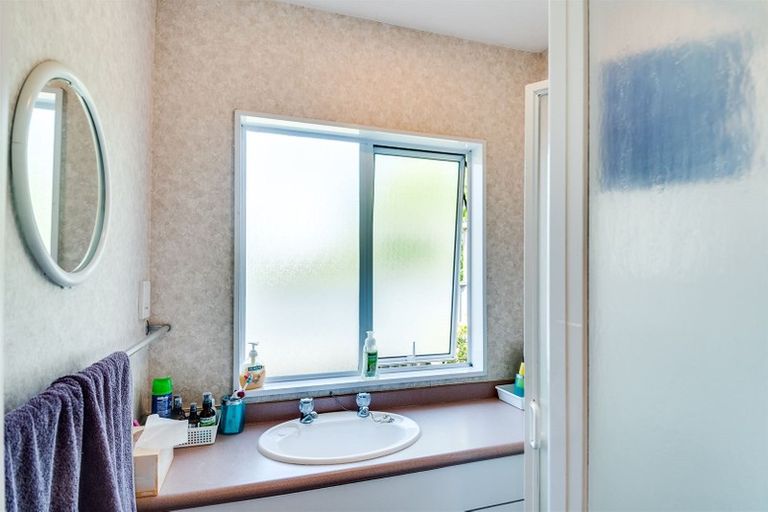 Photo of property in 2/80 Guppy Road, Greenmeadows, Napier, 4112