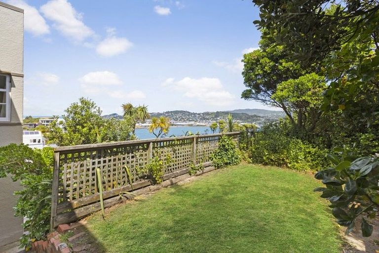 Photo of property in 81 Maupuia Road, Maupuia, Wellington, 6022