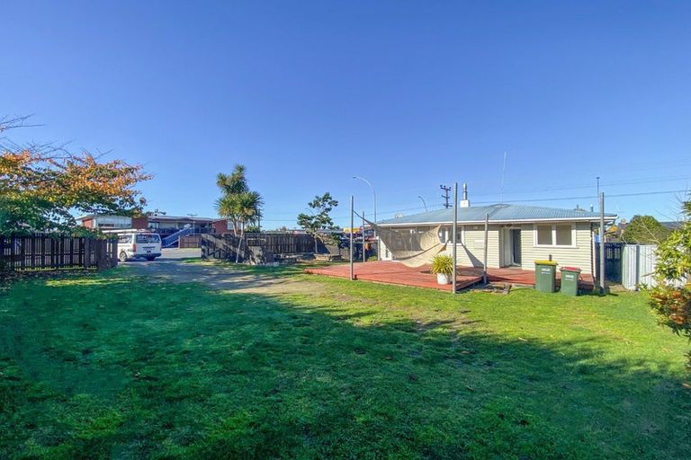 Photo of property in 208 Sandwich Road, St Andrews, Hamilton, 3200