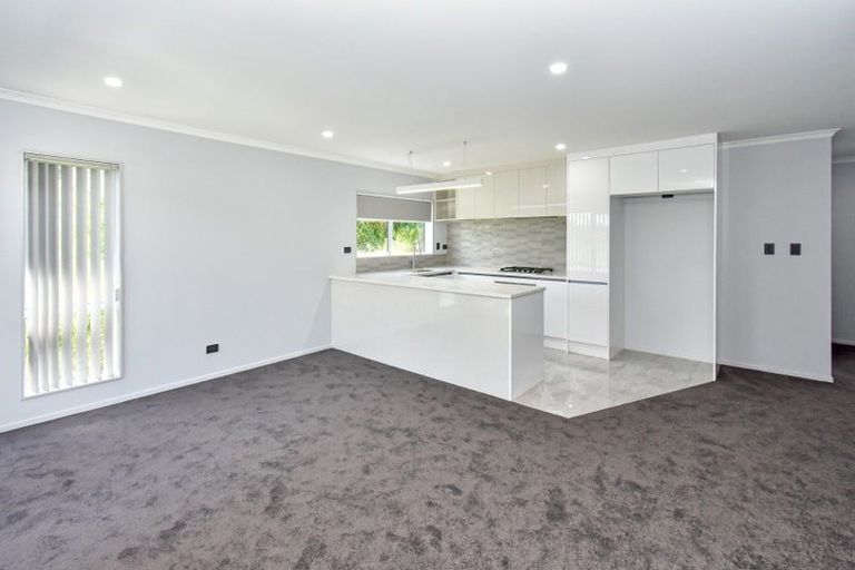 Photo of property in 2a Ambedkar Way, Pukekohe, 2120