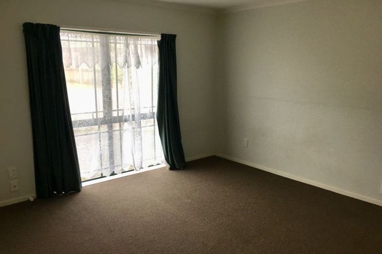 Photo of property in 76 Medvale Avenue, Flat Bush, Auckland, 2019