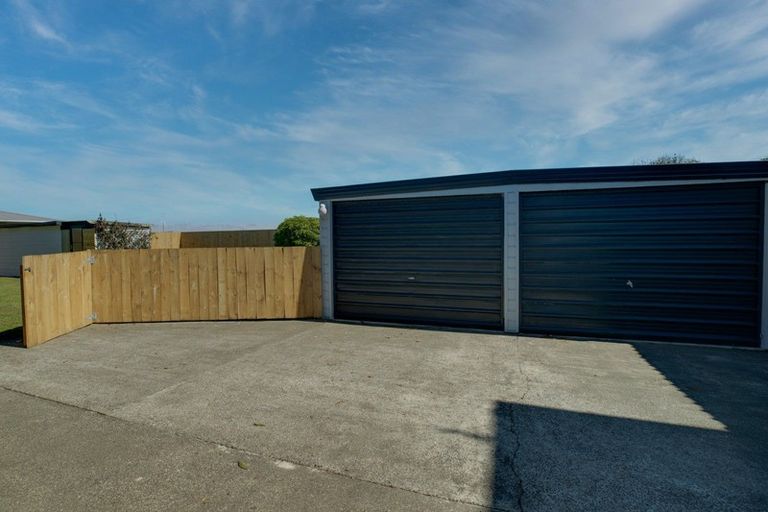 Photo of property in 98 The Esplanade, Westshore, Napier, 4110