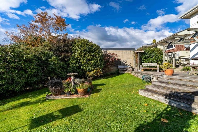 Photo of property in 18 Weir Street, Green Island, Dunedin, 9018