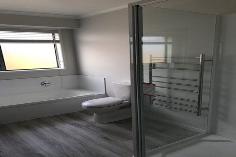 Photo of property in 108 Whakaturou Crescent, Pyes Pa, Tauranga, 3112