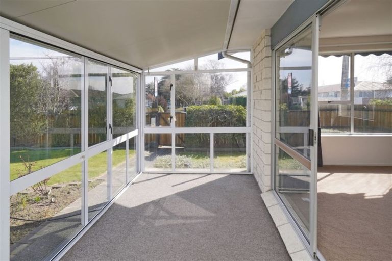 Photo of property in 15 Inwoods Road, Parklands, Christchurch, 8083