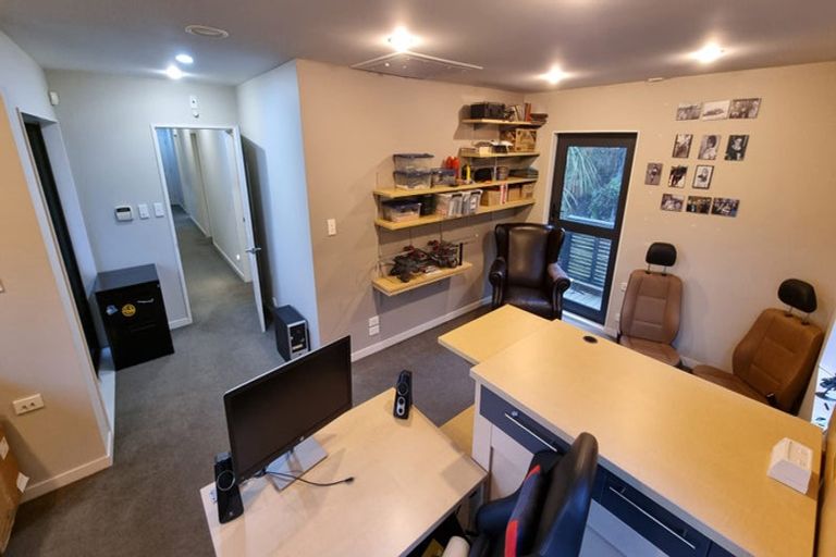 Photo of property in 247 Maungaraki Road, Maungaraki, Lower Hutt, 5010