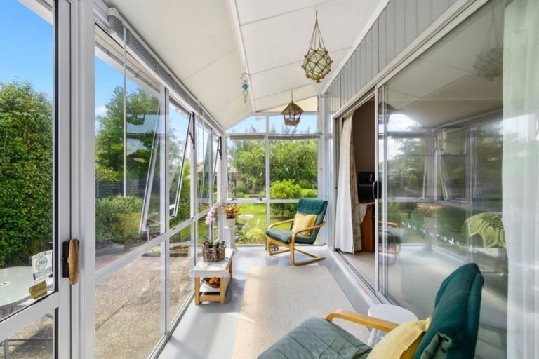 Photo of property in 56 Kawaha Point Road, Kawaha Point, Rotorua, 3010