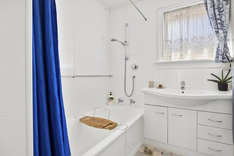 Photo of property in 90 Brockville Road, Glenross, Dunedin, 9011