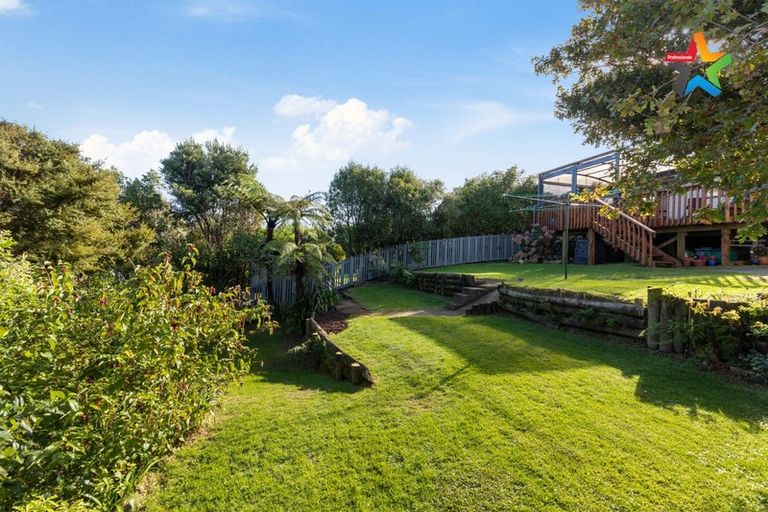 Photo of property in 3 Waipounamu Drive, Kelson, Lower Hutt, 5010