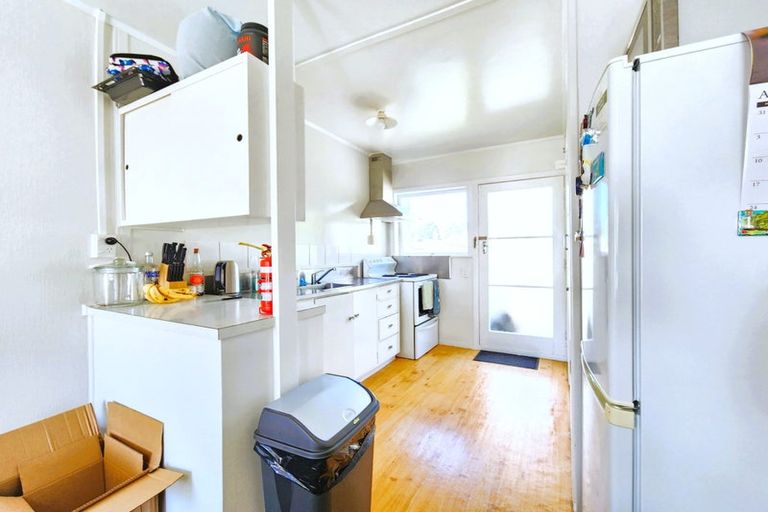 Photo of property in 28 Landscape Road, Papatoetoe, Auckland, 2025