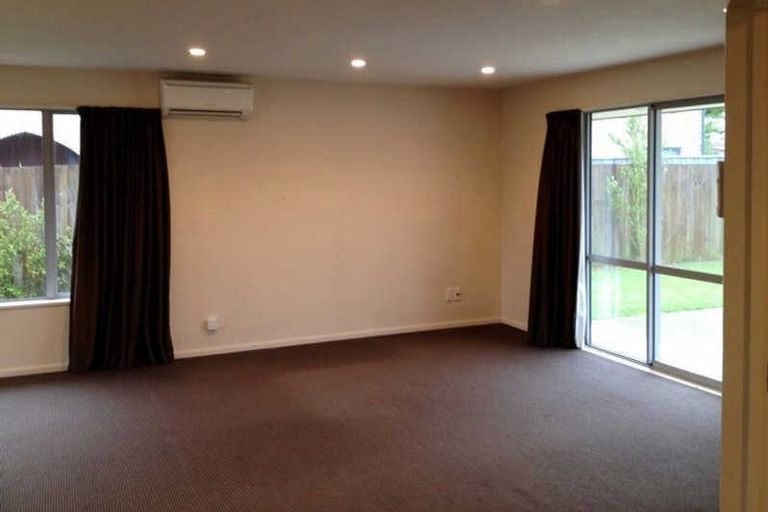 Photo of property in 6 Cunneen Place, Aidanfield, Christchurch, 8025