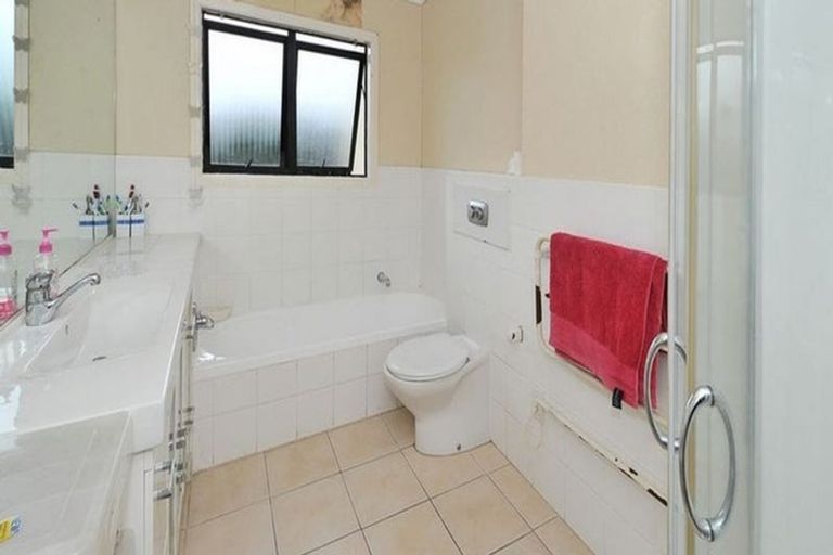 Photo of property in 19 Claude Road, Hillpark, Auckland, 2102