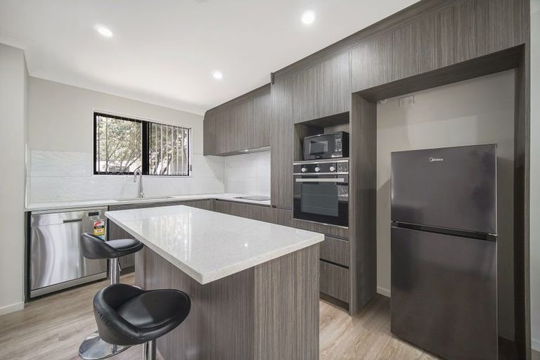 Photo of property in 18a Jupiter Street, Rosehill, Papakura, 2113