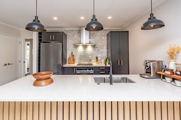 Photo of property in 13 Magnolia Crescent, Tawhero, Whanganui, 4501