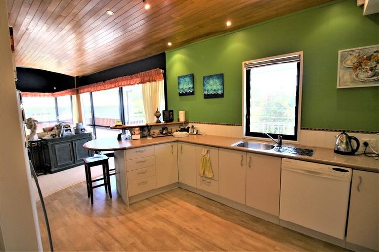 Photo of property in 41 Fishermans Bend, Whiritoa, Whangamata, 3691
