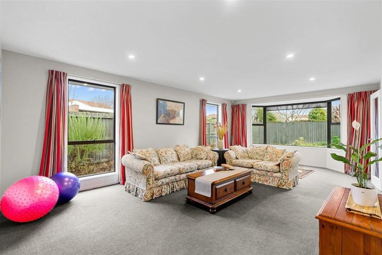 Photo of property in 25 Corfe Street, Ilam, Christchurch, 8041