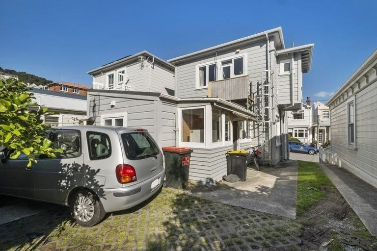 Photo of property in 11 Caroline Street, Mount Victoria, Wellington, 6011