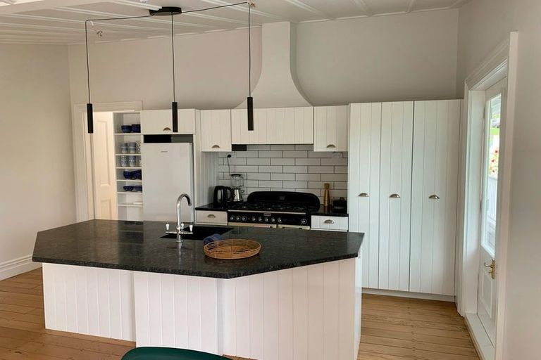 Photo of property in 29 Ewen Alison Avenue, Devonport, Auckland, 0624