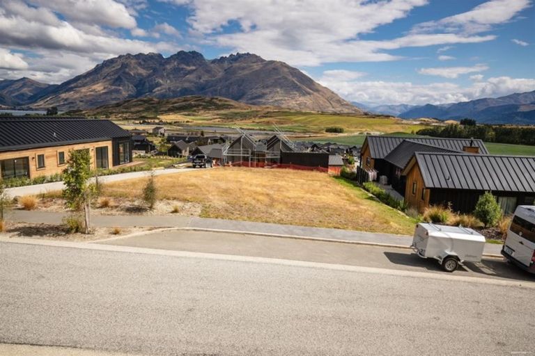 Photo of property in 19 Falconer Rise, Jacks Point, Queenstown, 9371