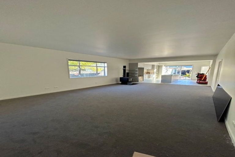 Photo of property in 135 Caledonian Road, St Albans, Christchurch, 8014