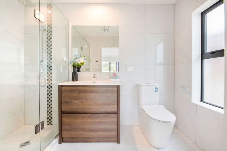 Photo of property in 18 Lime Hill Rise, Flat Bush, Auckland, 2019