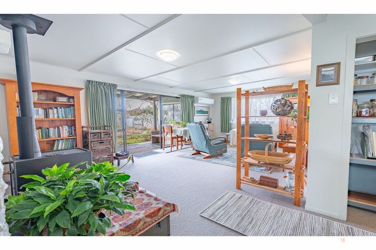 Photo of property in 8 Moorhouse Street, Waimate, 7924