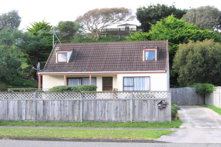 Photo of property in 44 Weggery Drive, Waikanae Beach, Waikanae, 5036