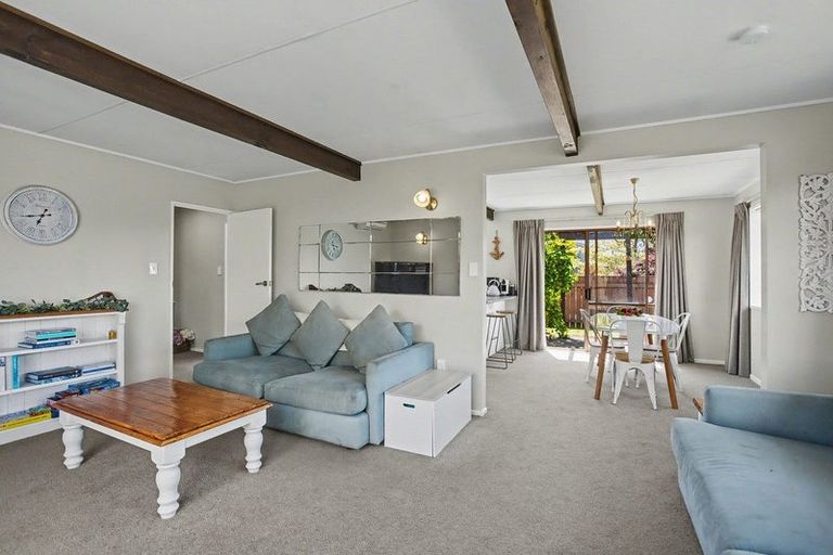 Photo of property in 95b Eatwell Avenue, Paraparaumu Beach, Paraparaumu, 5032