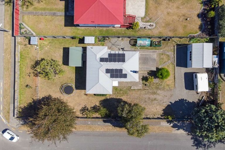 Photo of property in 44 Mckenzie Street, Levin, 5510