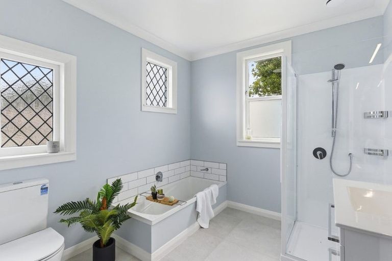 Photo of property in 15 Golf Road, Paraparaumu Beach, Paraparaumu, 5032