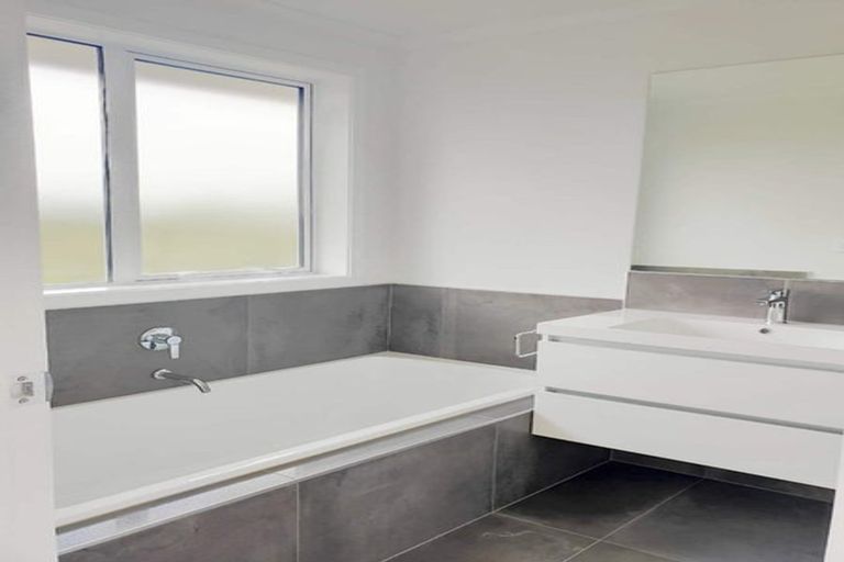 Photo of property in 54 Rapana Drive, Tuakau, 2121