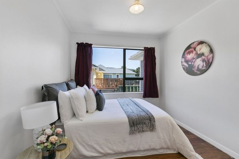 Photo of property in 23 Hinau Grove, Wainuiomata, Lower Hutt, 5014